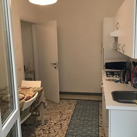 A Due Passi Da Giulietta-casa Montecchi Guest house Verona